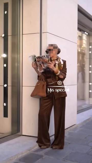 کت و شلوار جیر قهوه‌ای سوخته